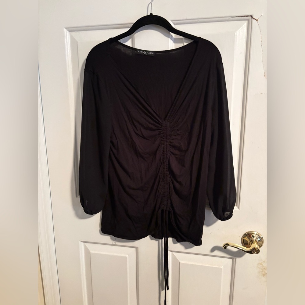Kim & Cami Black Gathered Top